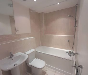 1 Bed Penthouse, Paveley Court, NW7 - Photo 6