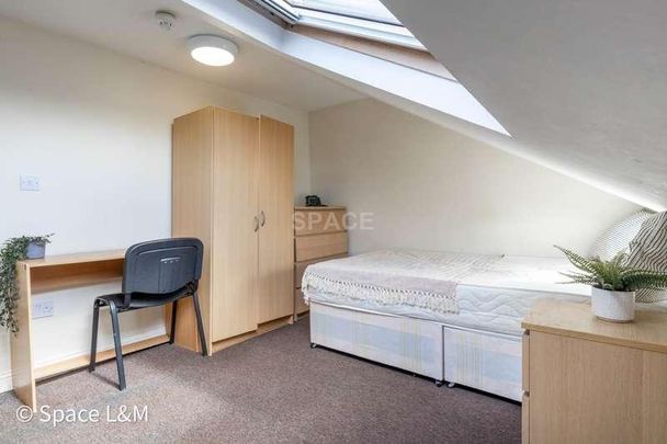 Swainstone, Reading, Berkshire, RG2 - Photo 1