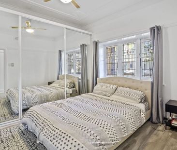 Charming semi in tree lined central pocket of Alexandria - Photo 1