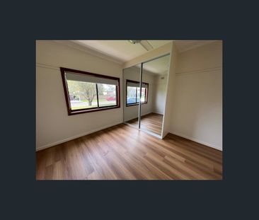 Modern 3-Bedder - Photo 1