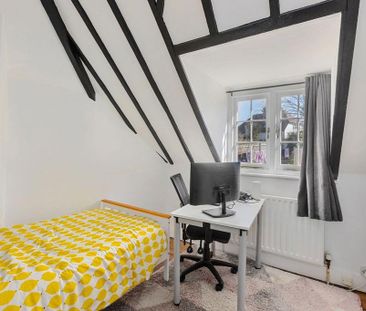 2 bedroom terraced house to rent - Photo 4
