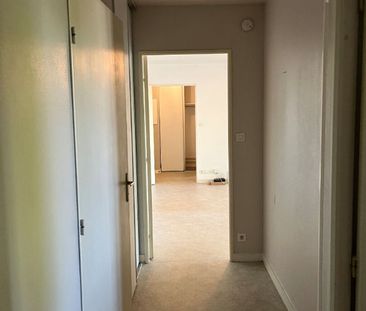 T3 - 3 Piece(s) - 63 M2 - Photo 2