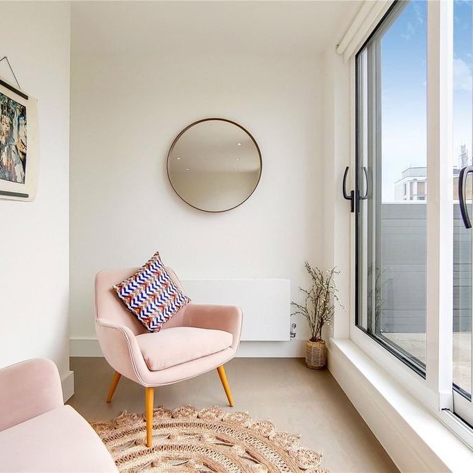2 bedroom flat to rent - Photo 1