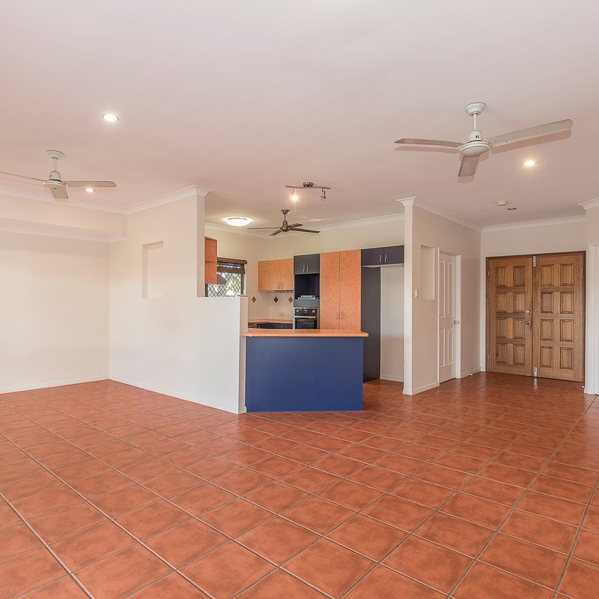 27 Woodlake Avenue, Kirwan QLD 4817 - House For Rent | Domain - Photo 1