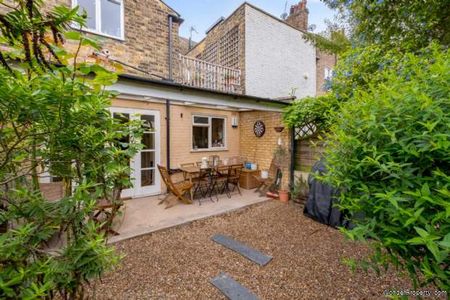 2 bedroom property to rent in London - Photo 5
