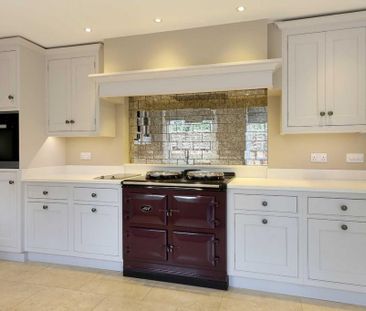 4 bedroom detached house to rent - Photo 5