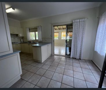 54 Banksia Crescent, Dubbo, NSW 2830 - Photo 3