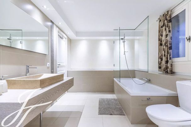 Maison à louer Mougins, Cote d'Azur, France9 000 EUR / Mois - Photo 1