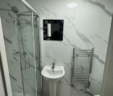 Single Room, The Rookery, Grays - Photo 6