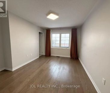 1374 GRANROCK CRESCENT - Photo 4