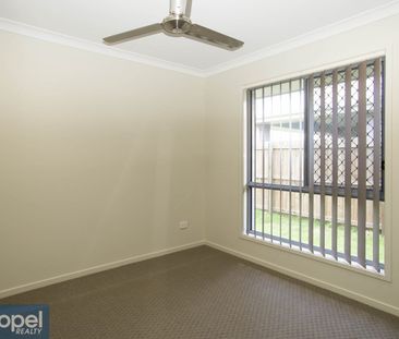 Modern 4 bedroom home in Riverbank estate - Photo 2