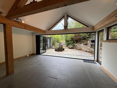 4 bedroom bungalow to rent - Photo 3