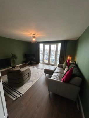 Keel House - Photo 1