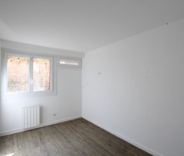 Location Appartement 2 pièces 61m² LA CHARITE SUR LOIRE 58400 - Photo 3