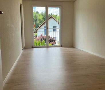 Helle 3,5-Zi Wohnung - Photo 2