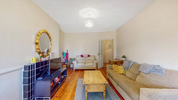 Modern Sharers Apartment - Photo 1