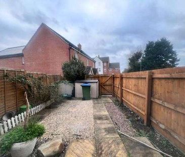 Buckingham Road, Aylesbury, HP19 - Photo 3