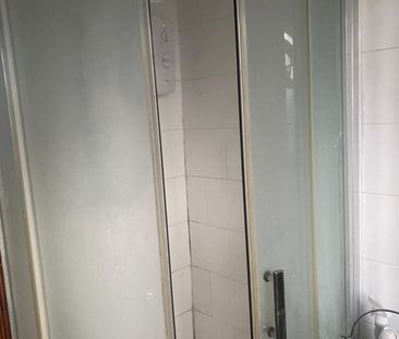 Room in a Shared House, Ilford, IG1 - Photo 3