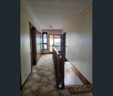 WELL MAINTAINED FAMILY HOME - Photo 1