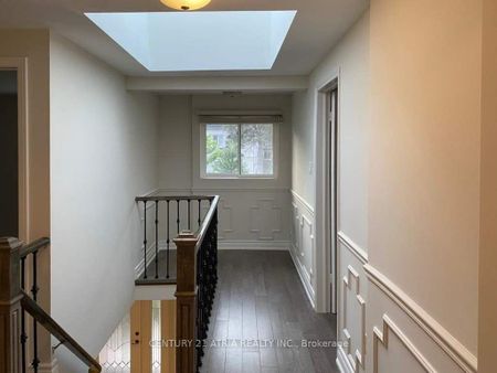 For Lease - 210 Centre Street, Richmond Hill, Ontario - Photo 4