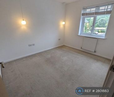 3 bedroom detached house to rent - Photo 6