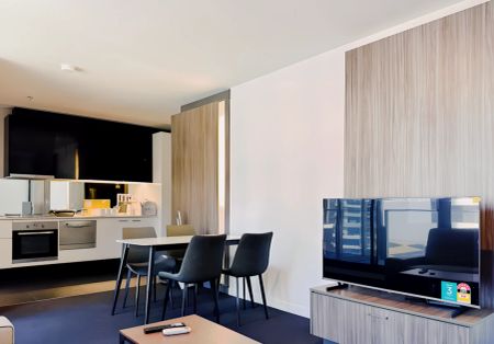 2 Bedroom - Master Room - Photo 3