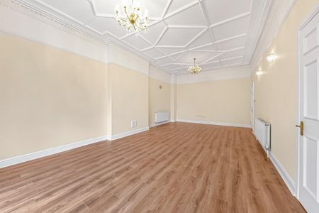 3 bedroom flat to rent - Photo 3