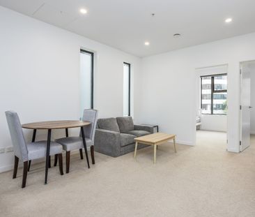 Modern Apartment - Photo 1