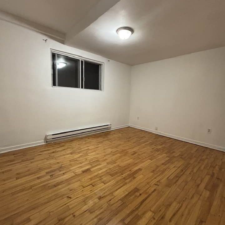 4½ SOUS-SOL St.Léonard - Photo 1