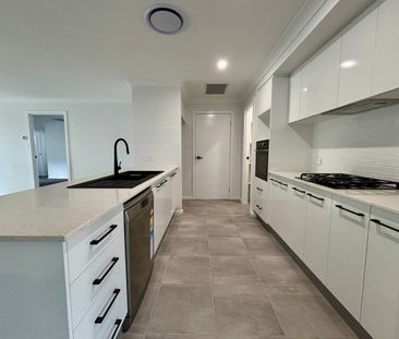 BRAND NEW 4 BEDROOM HOME - WESTDALE - Photo 3