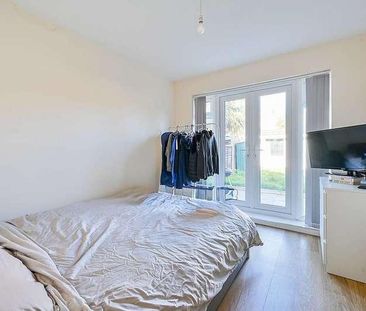 Crowther Avenue, South Ealing, TW8 - Photo 3