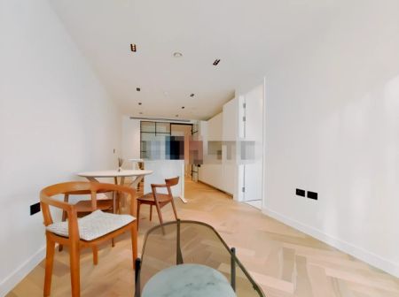 2 Bedroom 2 Bathroom - Photo 2