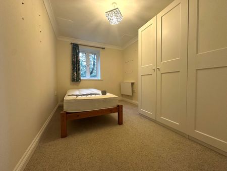 2 bedroom apartment to rent - Photo 4