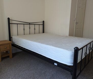 1 bedroom house of multiple occupation to rent - Photo 2