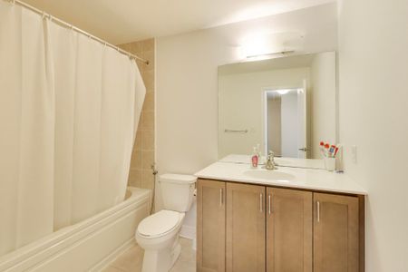 For Lease - 1161 Carnegie Drive, Mississauga, Ontario - Photo 2