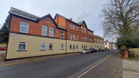 2 bed flat to rent in Belvedere Court, North Street - Photo 2