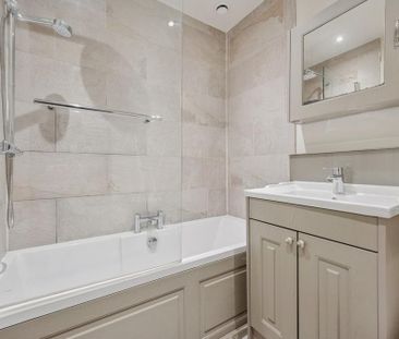 2 bedroom flat to rent - Photo 6