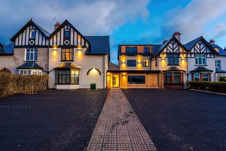 Trinity Avenue - Photo 4