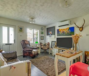 2 bedroom house to rent - Photo 1