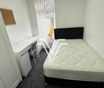 4 bedroom terraced house to rent - Photo 6