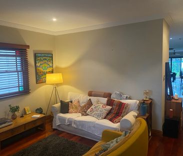 Dulwich Hill - Photo 2