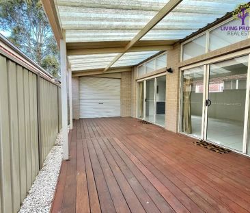 12 Gladesville Street, Truganina VIC 3029 - Photo 2