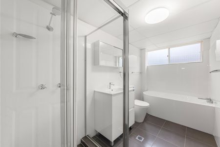 Home Sweet Home! Fully Renovated Two Bedroom Unit with Gas Cooking, Air Conditioning and Pool!! - Photo 5