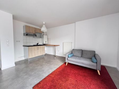 A LOUER : T1 à LILLE • Rue Destailleurs - Faubourg de Béthune • 590 € - Photo 3