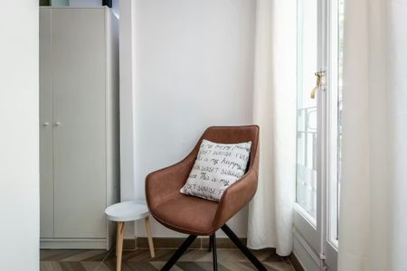 Carrer del Rosselló, Barcelona, Catalonia 08008 - Photo 3