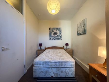 Apt 2, 100 University Avenue, Belfast BT7 1GY - Photo 5