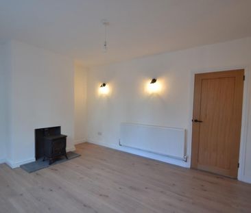 2 bedroom House To Let - Photo 1