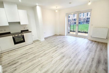 3 bedroom terraced house to rent - Photo 5