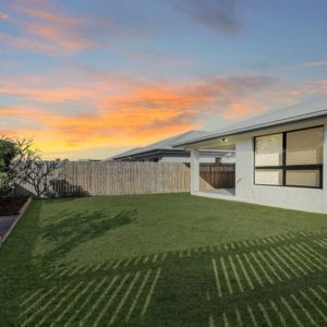 Modern Living Meets Convenience - Photo 2