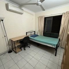 3-bedroom shared house, Dwyer Cct - Photo 1